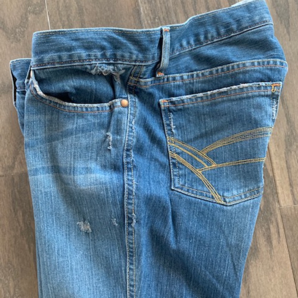 Gap Ultra Low Rise Women's Distressed Denim Jeans - Picture 2 of 7